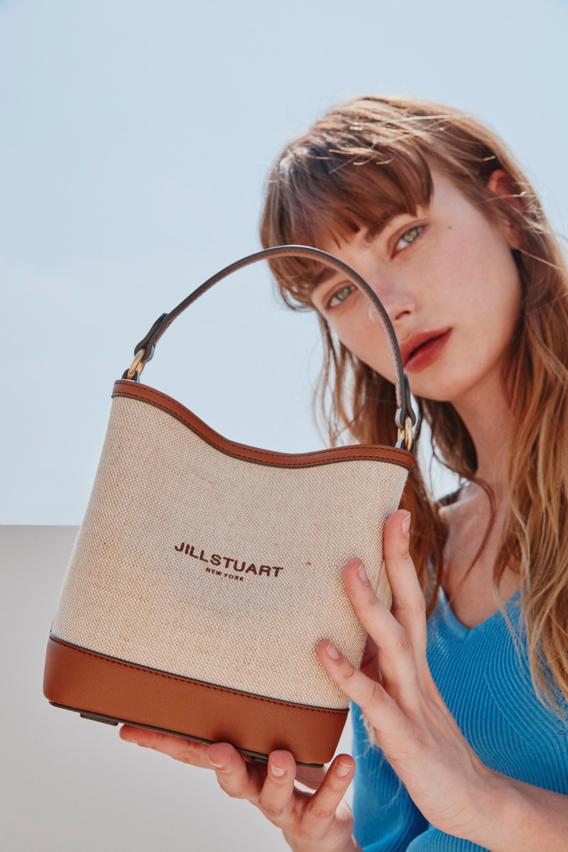 ☆関税込☆JILLSTUART★[NEW PAPER] CANVAS BUCKET BAG M ★ ☆関税込☆JILLSTUART☆[NEW PAPER] CANVAS BUCKET BAG M
